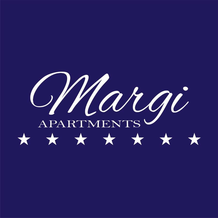 שצ'צ'ין Margi Daphne Lux Beauti Studio מראה חיצוני תמונה